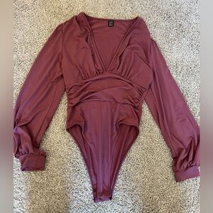 Women’s V Neck Long Sleeve BodySuit Size Medium